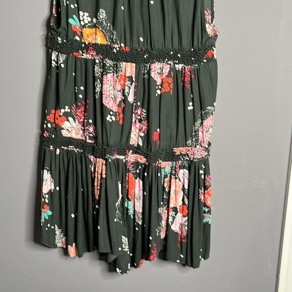 Free People Gray Floral Sleeveless Flowy Boho Top Size Small - Picture 6 of 8